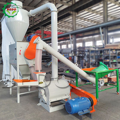 80-200 Mesh Wood Powder Making Machine Carbon Steel 380V Voltage
