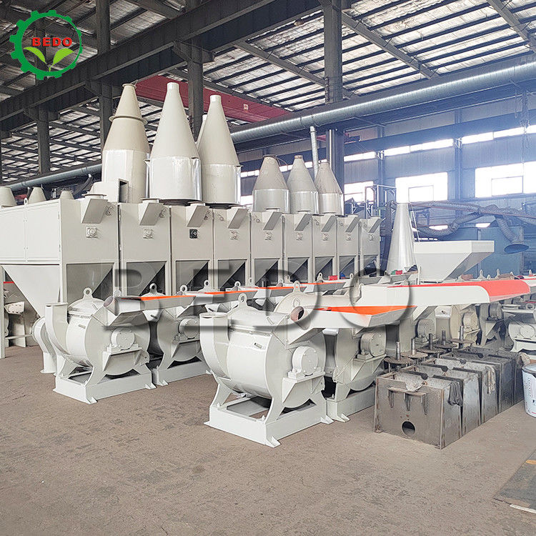 3000rpm 2600kg Herb Sawdust Wood Flour Making Machine 380V