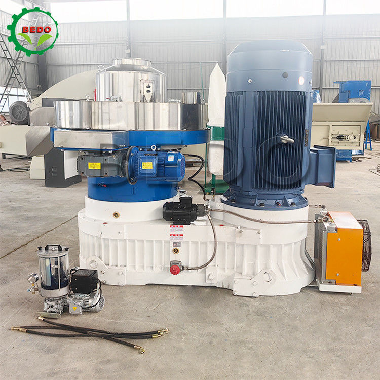 132KW Wood Pellet Machine With 1.2-1.5 Ton Capacity One Year Warranty