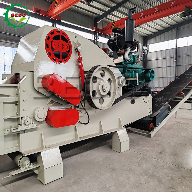 Máy vận chuyển thức ăn 235HP Động cơ thủy lực Máy cắt gỗ 700x400mm Inlet Drum Type Industrial Shredder
