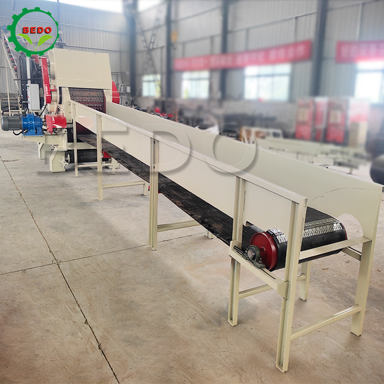 Powerful Diesel Engine Wood Chipper Machine with 25-35mm Chip Size and 12-15t/h Capacity