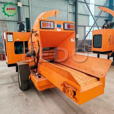 Máy diesel di động Cây nhánh Bush Chipper Máy cấp nước