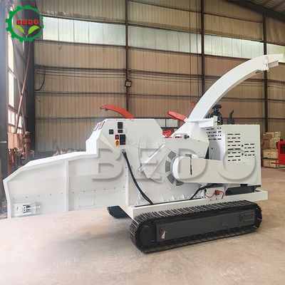 4 xi lanh Diesel Wood Chipper Machine 360 độ Chuyển đổi Chuyển 215mm Blade Length Shredder