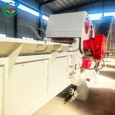 Tự nuôi 235HP Wood Chipper Machine 700x400mm Inlet Heavy Duty Chipping Industrial Drum Shredder
