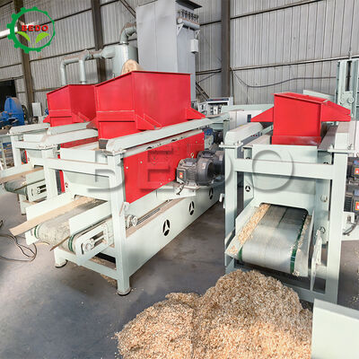 Máy cắt gỗ 200pcs Blades 4kw Conveyor 500x1000mm Feeding Size Thiết bị xử lý