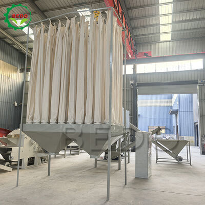Máy chế biến bột gỗ công nghiệp với bộ thu bụi Tiếng ồn thấp và độ mịn 50-200 mesh